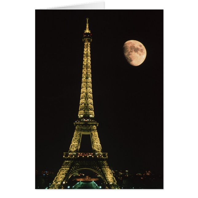 Francia, París. Torre Eiffel de noche con (Frente)