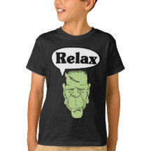 Frankenstein relaja la camiseta