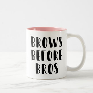 Frentes antes de la taza del maquillaje de Bros