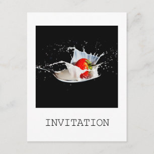 Fresas e invitación poner crema