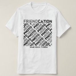 Friendcation crea su propia camiseta blanca