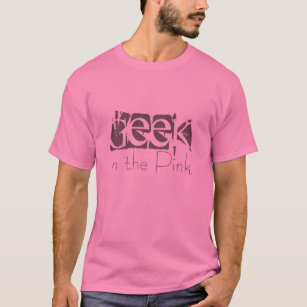 Friki en la camiseta rosada divertida rosada