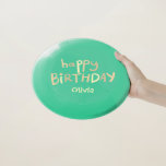 Frisbee De Wham-O Feliz nombre editable Picnic Park Birthday Kids<br><div class="desc">Esta divertida frisbee verde claro cuenta con un texto Happy Birthday de color pastel con el nombre del personalizable. Entretenimiento y diversión para actividades infantiles en una granja o fiesta de picnic. Forma parte de la colección titulada "Pájaro en globo" . una alegre y feliz escena de picnic acuático rodeado...</div>