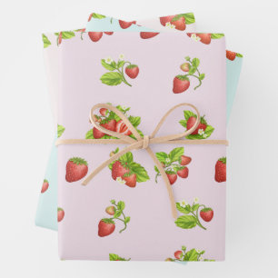 Fruta de fresa, hojas y flores