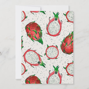 Fruta del dragón rojo en blanco roto