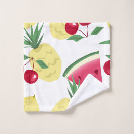 Frutas y bayas brillantes en blanco. arrojar almoh