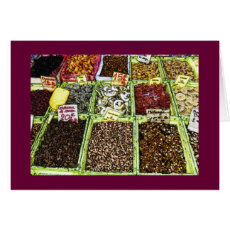 Frutas y nueces secadas en el mercado