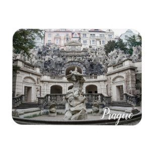 Fuente de piedra en el imán fotográfico flexible d