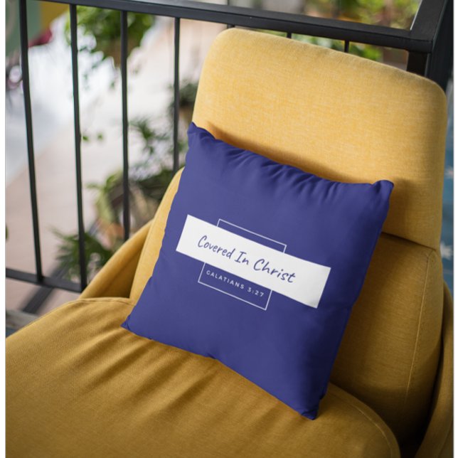 Fuera De La Caja Cubierta En El Cojín decorativo C (Subido por el creador)