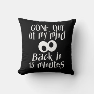 Fuera de mi mente personalizado lanzar almohada