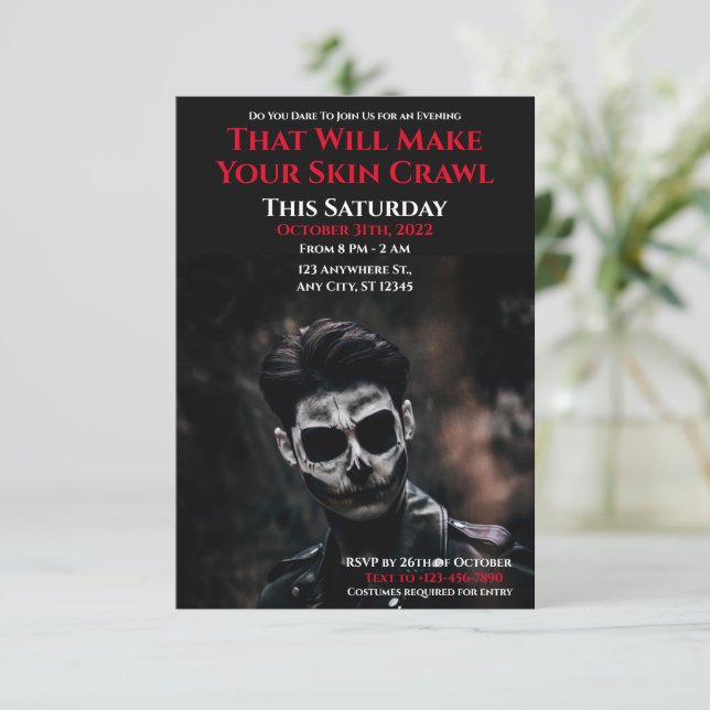 Fuera de tu invitación de fiesta de Halloween con  (Anverso de pie)