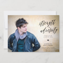 Fuerza en la Invitación de Graduación Adversidad