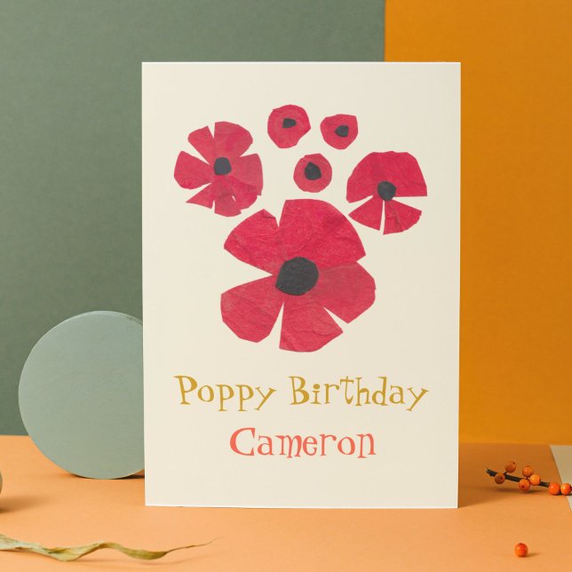 Fun MidCentury Poppies Cute tarjeta de saludo pleg (This birthday card features a bunch of vintage-inspired red poppies and reads, "Poppy Birthday.")