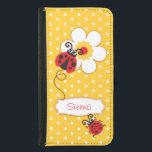 Funda Cartera Para Samsung Galaxy S5 Chicas de flores de polka amarillos rojos flamean<br><div class="desc">Cosa original de ladybug rojo / ladybird en un brillante estuche de iphone de flores de polka amarillas para niños. Lee Siena o puedes personalizar con tu propio nombre. Diseñado exclusivamente por Sarah Trett.</div>