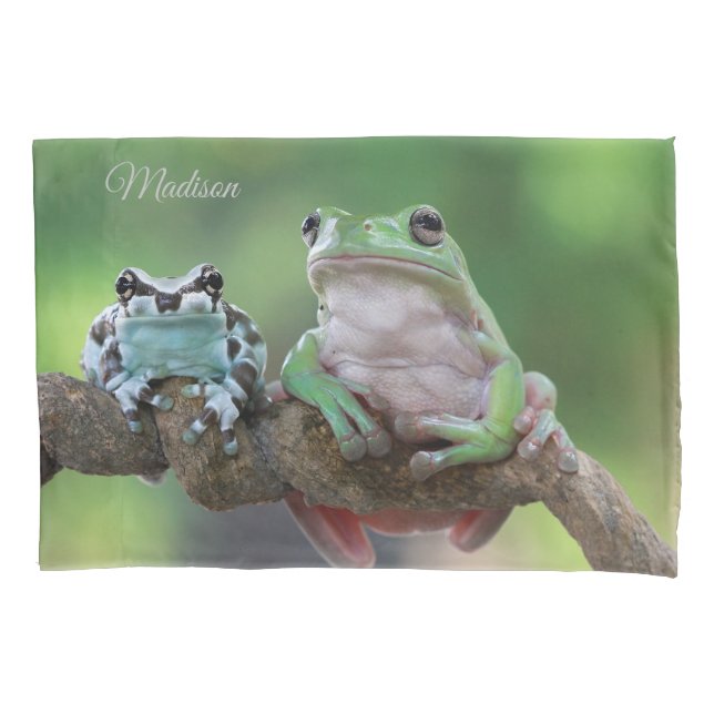 Funda de almohada de rana con nombre personalizado (Anverso)
