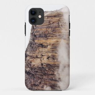 Funda Para iPhone 11 Acantilado escarpado que sube sobre las nubes