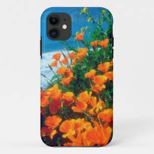Funda Para iPhone 11 Amapolas a lo largo de la Costa Pacífica cerca de