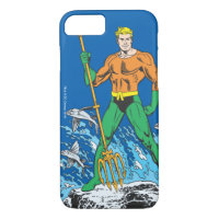 Aquaman se pone de pie con horquilla
