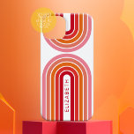 Funda Para iPhone 15 Pro Arco rosa Naranja rojo de 70 líneas inspiradas Art<br><div class="desc">Un diseño curvo bohemio con estampado rayado y formas circulares en tonos rosa,  naranja y rojo ladrillo de la puesta de sol. Un diseño audaz pero mínimo con un área opcional para agregar texto.</div>