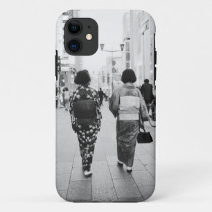 Funda Para iPhone 11 Asia, Japón, Tokio. Geishas en el Ginza.