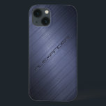 Funda Para iPhone 13 Aspecto Metalizado de aluminio cepillado azul oscu<br><div class="desc">Patrón de aspecto metalizado de aluminio azul turbio oscuro. Personalizado y monograma opcional. El diseño está disponible en otros productos y se puede solicitar en cualquier producto que ofrecemos en Zazzle.</div>