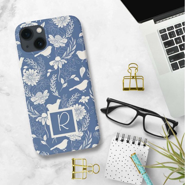 Funda De Case-Mate Para iPhone Aves y flores azul y crema monogramadas (Subido por el creador)