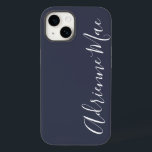 Funda Para iPhone 14 De Case-Mate Azul marino simplemente personalizado<br><div class="desc">Este diseño personalizado se ofrece en azul marino, con su nombre incluido en un elegante y moderno tipo de letra blanco. Personaliza tu nombre en la parte delantera. Puede cambiar el estilo de fuente, el tamaño y/o el color, utilizando el menú de edición. También puede cambiar el color de fondo...</div>