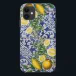 Funda Para iPhone 11 Baldosas portuguesas mediterráneas de verano<br><div class="desc">Baldosas tradicionales pintadas a mano de Portugal con limones mediterráneos. Patrón de perfección. Obra de arte de azulejos azulejo azul y blanco de hojas de flores. El diseño decorativo perfecto, un regalo ideal para cualquier ocasión. Un bonito diseño de verano mediterráneo que representa los limones amarillos con su vegetación y...</div>