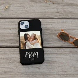 Funda Para iPhone 15 Black Mom Established Script Photo
