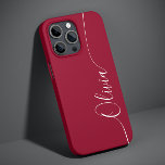 Funda Para iPhone 14 De Case-Mate Borgoña Red Blanco Elegante Nombre de guión de cal<br><div class="desc">Borgoña Red White Elegant Caligraphy Script Personalizado Nombre personalizado iPhone 14 Smart Phone Cases presenta un diseño moderno y moderno,  sencillo y elegante con su nombre personalizado en una tipografía de caligrafía escrita a mano y elegante en un fondo rojo burdeos. Diseñado por ©Evco Studio www.zazzle.com/store/evcostudio</div>