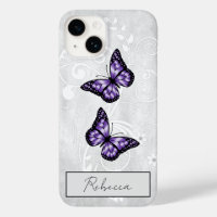 Brillantes mariposas púrpuras