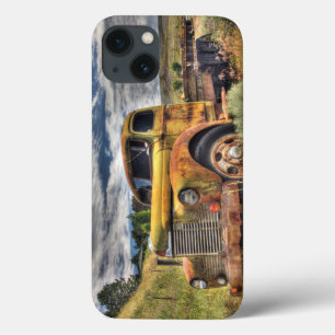 Funda Para iPhone 13 Camión viejo abandonado en campo