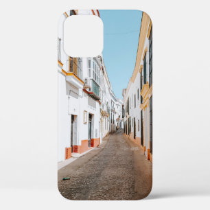 FUNDA PARA iPhone 12 CARRETERA CON AUTOPISTAS BEIGE BAJO CIELO AZUL