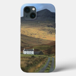Funda Para iPhone 13 Casa de campo aislada en la isla de Mull, Escocia