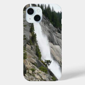 Funda Para iPhone 15 Cataratas de Nevada en el Parque Nacional Yosemite