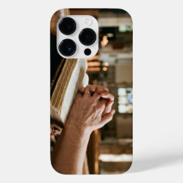 Funda Para iPhone 14 Pro De Case-Mate Christian Praying Hands on Bible iPhone Case