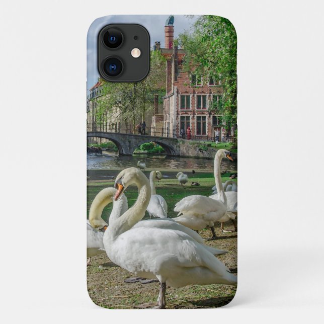 Funda De Case-Mate Para iPhone Cisnes blancos en Brujas (Reverso)