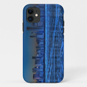 Funda Para iPhone 11 Ciudad de hombros amplios y del lago Michigan