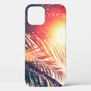 Funda Para iPhone 12 cocotero en la costa tropical, hecho con Vintage 