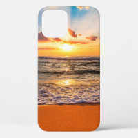 Colorido amanecer de playa del océano con cielo az