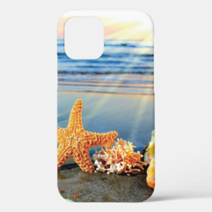 Funda Para iPhone 12 conchas de mar y estrellas de mar en la playa