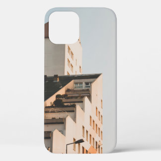 FUNDA PARA iPhone 12 EDIFICIO DE CONCRETO BLANCO