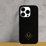 Funda Para iPhone 14 Pro De Case-Mate Elegante cuero negro simple monogramado<br><div class="desc">Estuche de teléfono exclusivo de lujo moderno con un toque de piel falso (PRINTED) con un sencillo monograma geométrico de imitación de oro. Personalízalo con tu nombre inicial!</div>