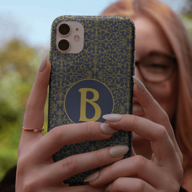 Funda De Case-Mate Para iPhone Elegante Monograma azul y oro de filigrí (Subido por el creador)