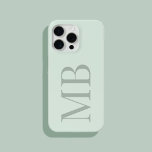Funda Para iPhone 15 Pro Max Elegante Monograma inicial verde sabio Minimalista<br><div class="desc">Estuche elegante Sage Green Minimalista inicial Monograma iPhone</div>