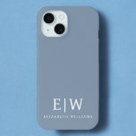 Funda Para iPhone 15 Elegante Monograma moderno Minimalista azul turbio<br><div class="desc">Presentamos nuestra Dusty Blue Minimalista Monogram Elegant Collection: Eleva tu estilo con sofisticación y encanto intemporal. Nuestra colección presenta diseños minimalistas en un suave y polvoriento matiz azul, realzados con elegantes monogramas adaptados a su gusto personal. Desde la papelería refinada hasta los accesorios versátiles, cada pieza de nuestra colección está...</div>
