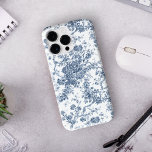 Funda Para iPhone X Elegante Vintage francés grabado en toile floral-a<br><div class="desc">Elegante y ornamentado patrón vintage azul y blanco toile de jouy con flores exóticas, viñas y follaje entrelazados con guirnaldas y canastos de rosas. Este patrón se adaptó a partir de un fragmento textil francés histórico aproximadamente en 1910 en la colección Smithsonian. El patrón es de alta resolución pero no...</div>