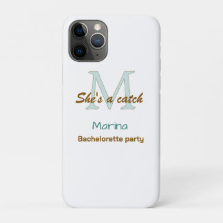 Funda Para iPhone 11 Pro Ella es una fiesta de soltera con monograma azul