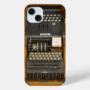 Funda Para iPhone 15 Mini Enigma alemán de la Segunda Guerra Mundial