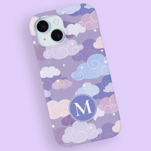 Funda De Case-Mate Para iPhone Espectacular patrón de nubes pasteles y estrellas (Whimsical Purple Sky & Clouds Pattern iPhone Case with Personalized Monogram)